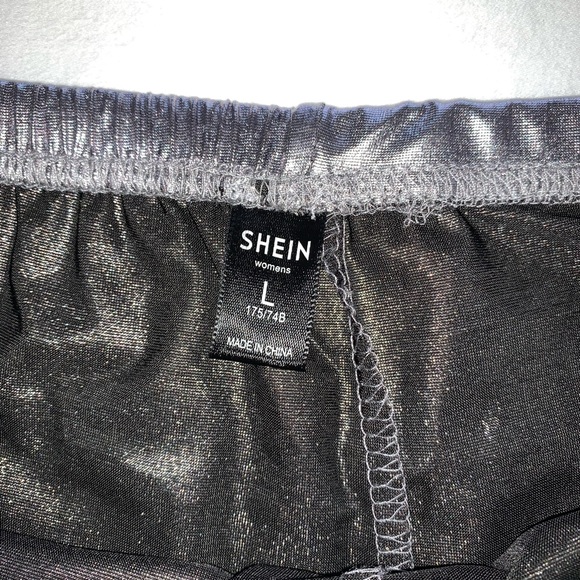 High Rise Metallic Shorts - Picture 3 of 3